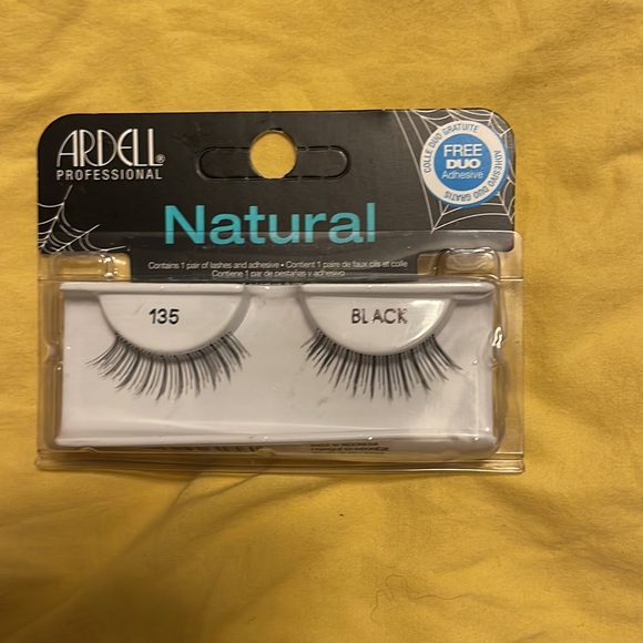 Eyelashes - Picture 6 of 8